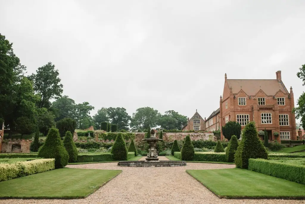 Why Oxnead Hall is the Perfect Wedding Venue for Conscious Couples